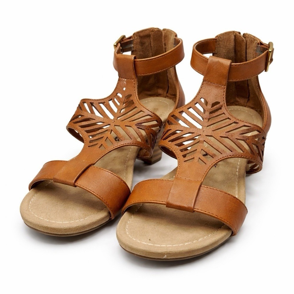 St Johns Bay Brown Cutout Sandals Women 8 Open Toe Ankle Strap Stacked Heel Boho
